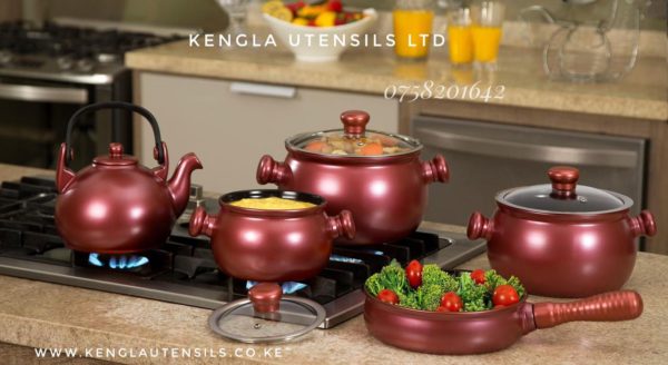 Set of ceramic cookware