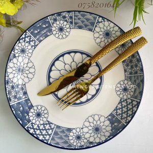 Set of 6 deep blue ceramic dinner plates