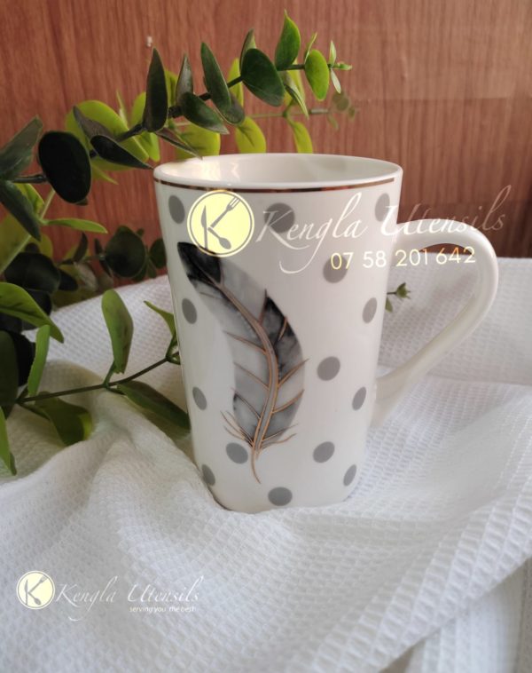 GREY FEATHER WITH LARGE POLKA DOTS CERAMIC MUG